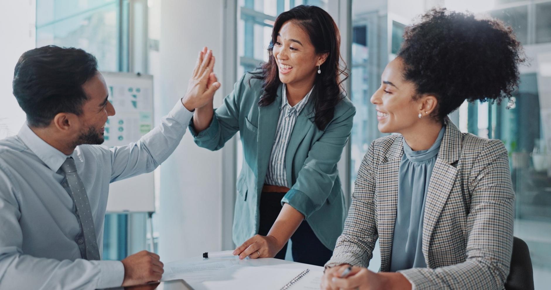 Instructor demonstrating SEO software features during training session